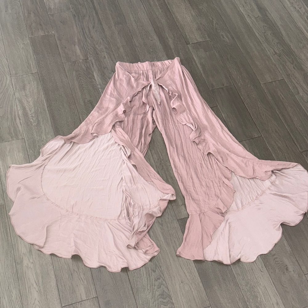 Mustard seed Flowy high slit wideleg Ruffle Pants
